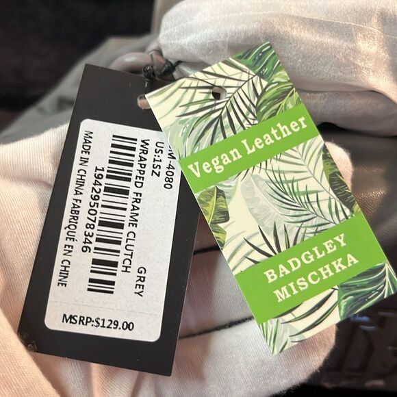 BADGLEY MISCHKA GREY WRAPPED FRAME CLUTCH WITH CHAIN STRAP NWT - Picture 3 of 10